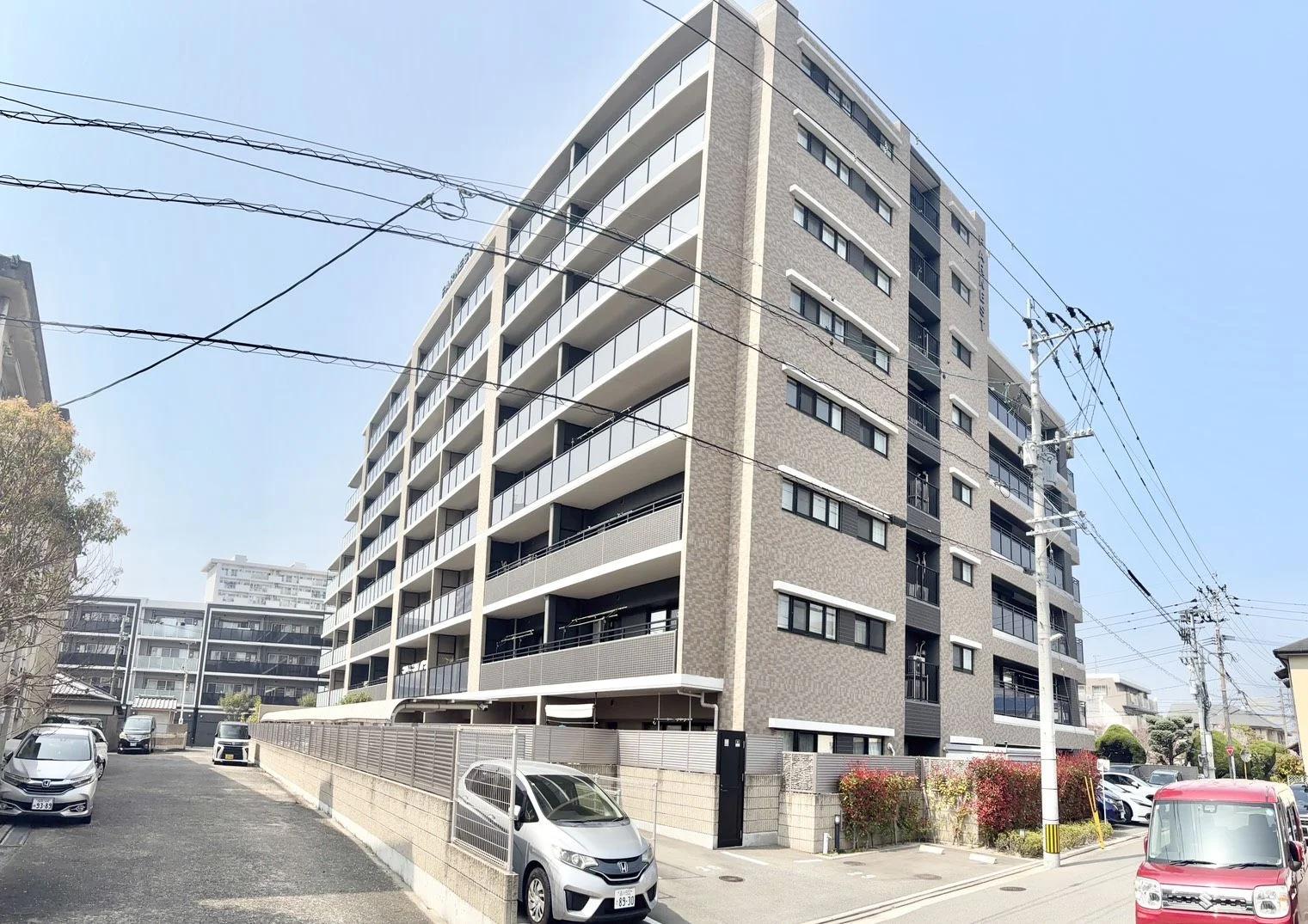 Farnest Hakozaki Kyudai MaeRegista