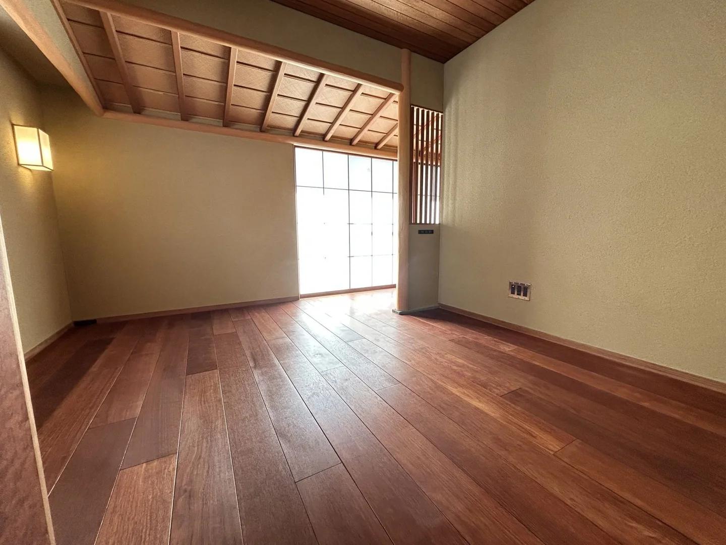 Royal Mansion 六本松
