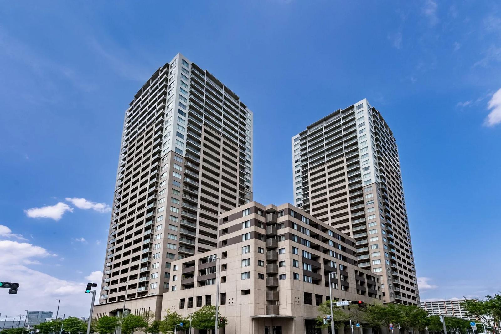 Premist Chihaya Tower Twin Marks
