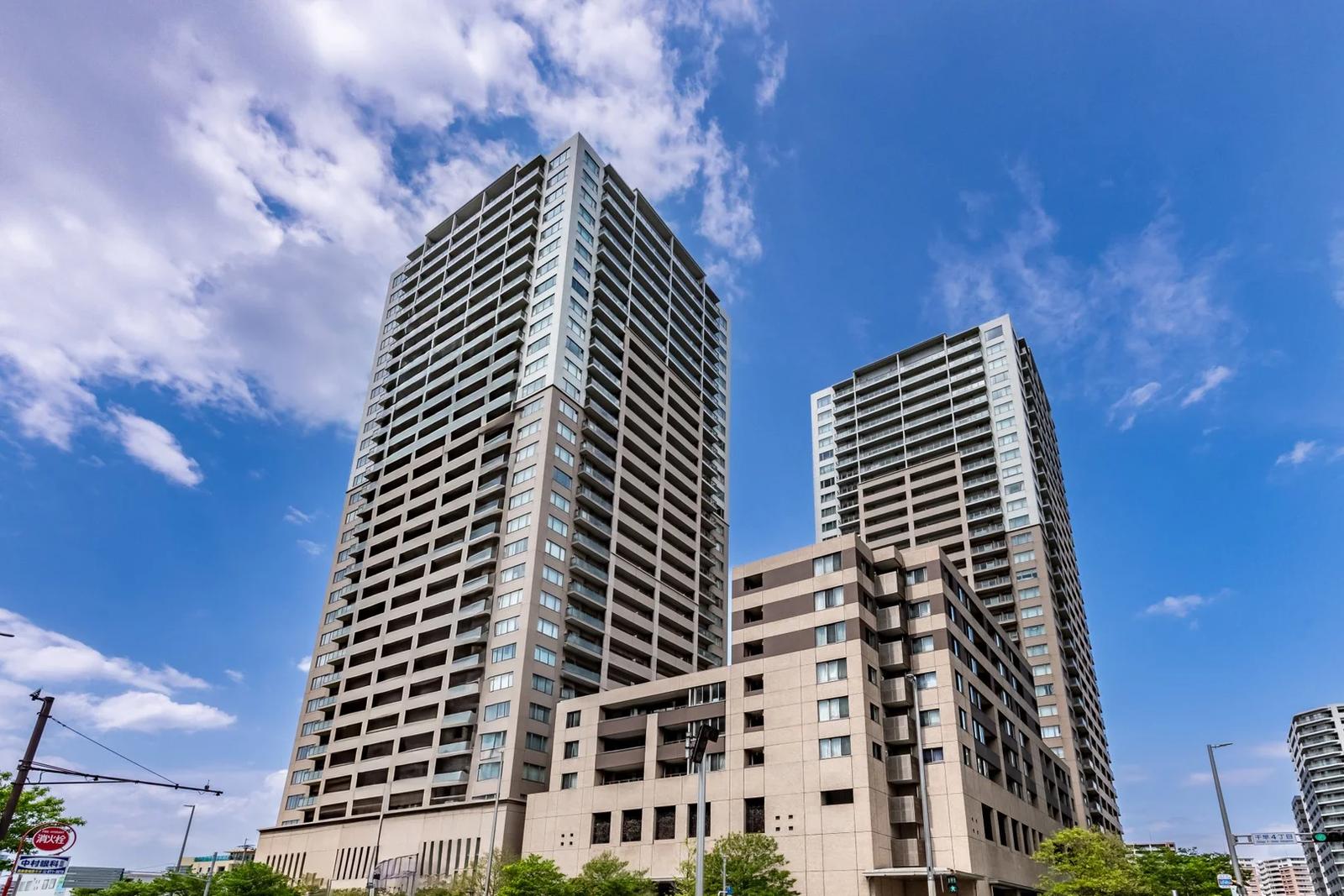 Premist Chihaya Tower Twin Marks