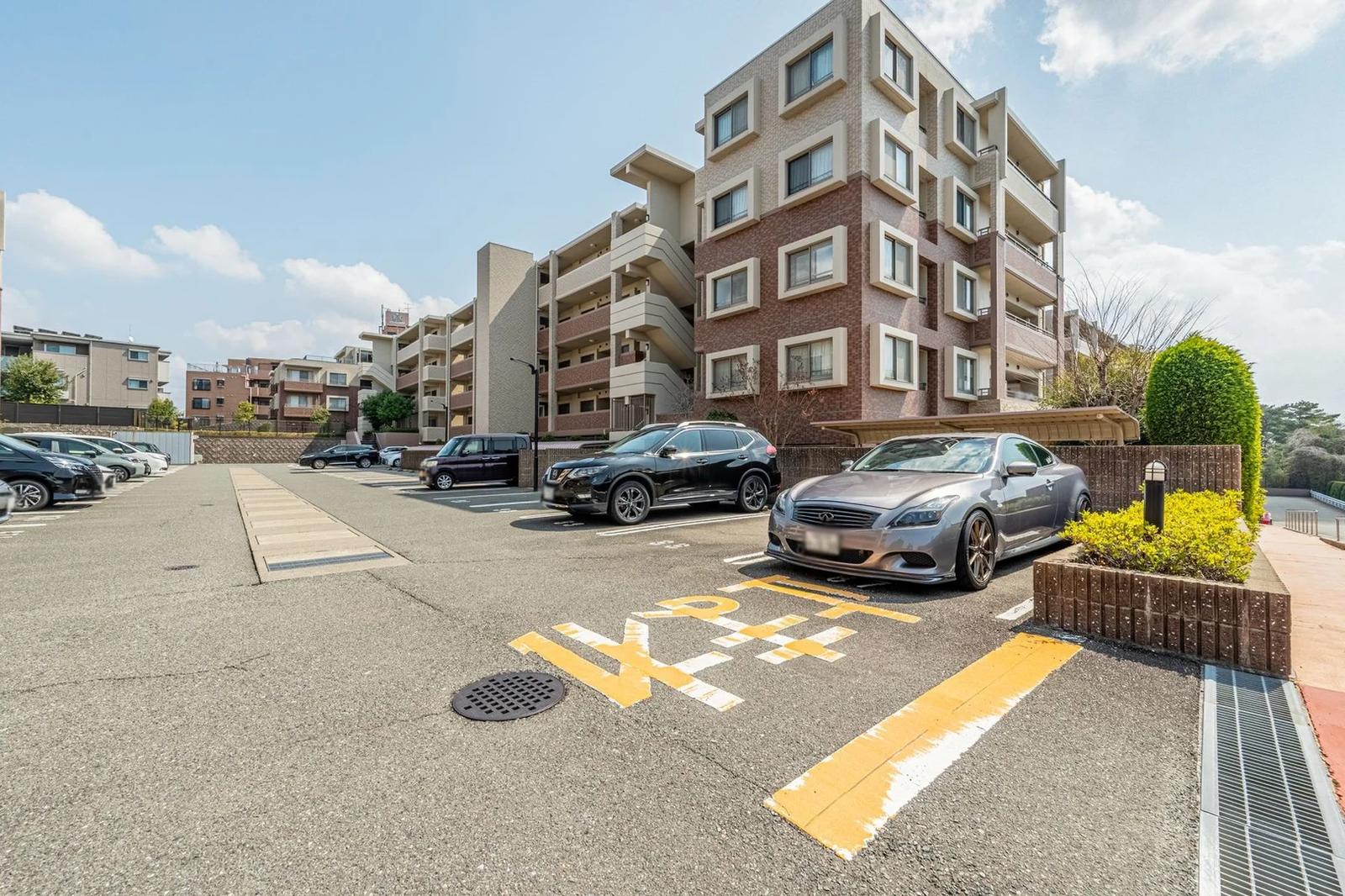 Everlife Hills Najima Building B