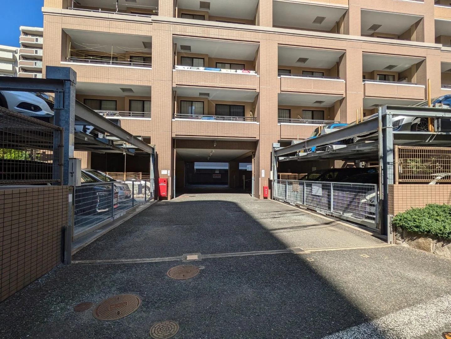 Tokyu DwellArs Hakata Station Side