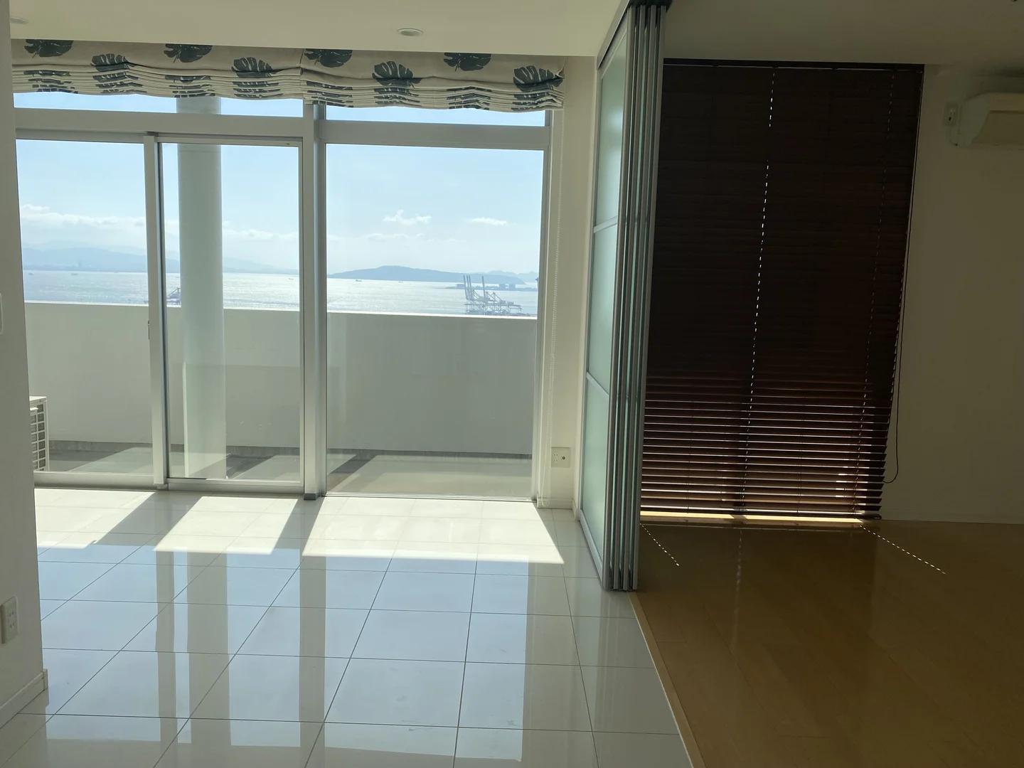 ISLAND TOWER SKY CLUB A棟