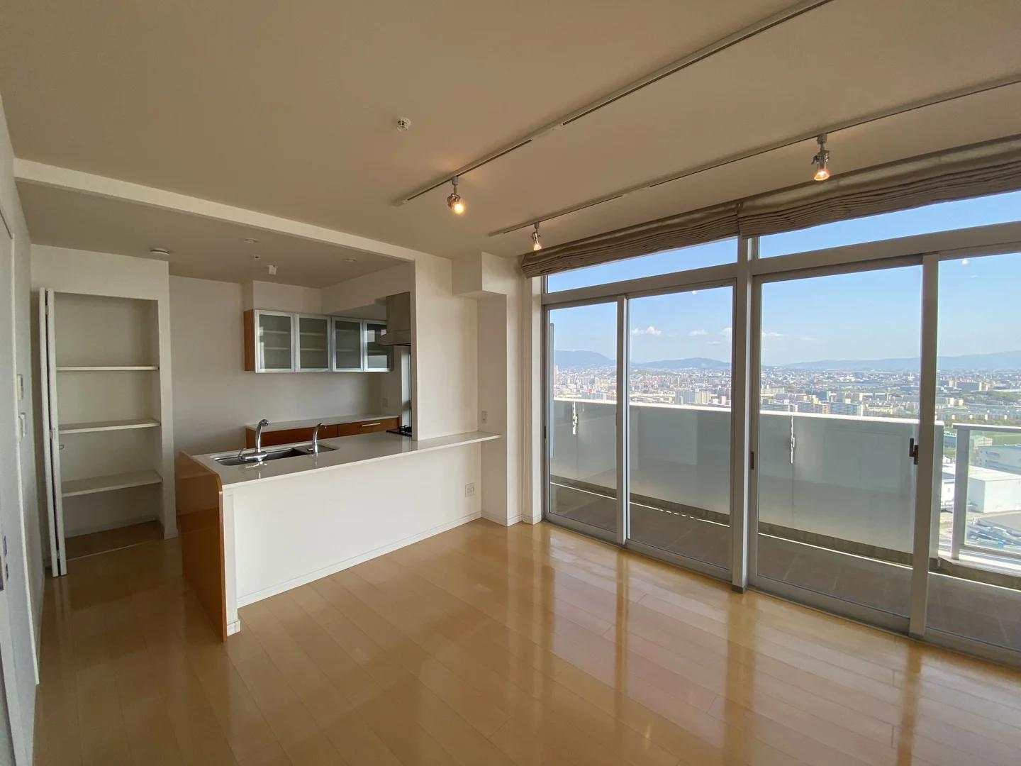 ISLAND TOWER SKY CLUB A棟