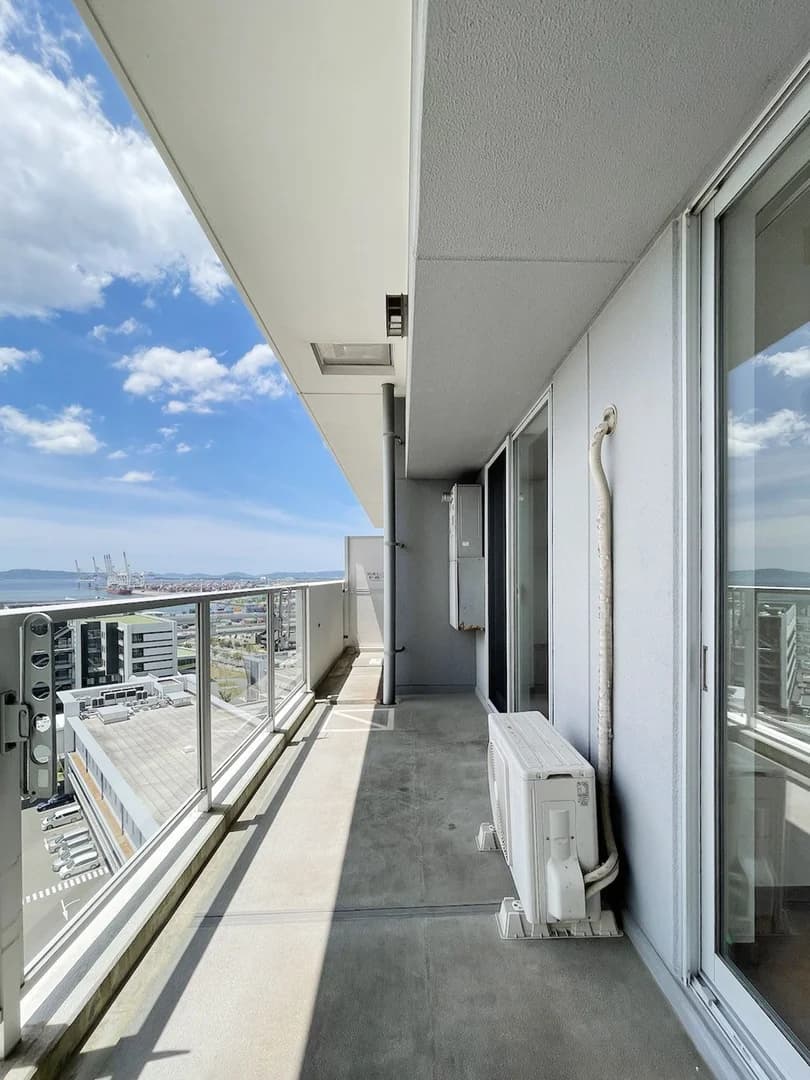 ISLAND TOWER SKY CLUB B棟
