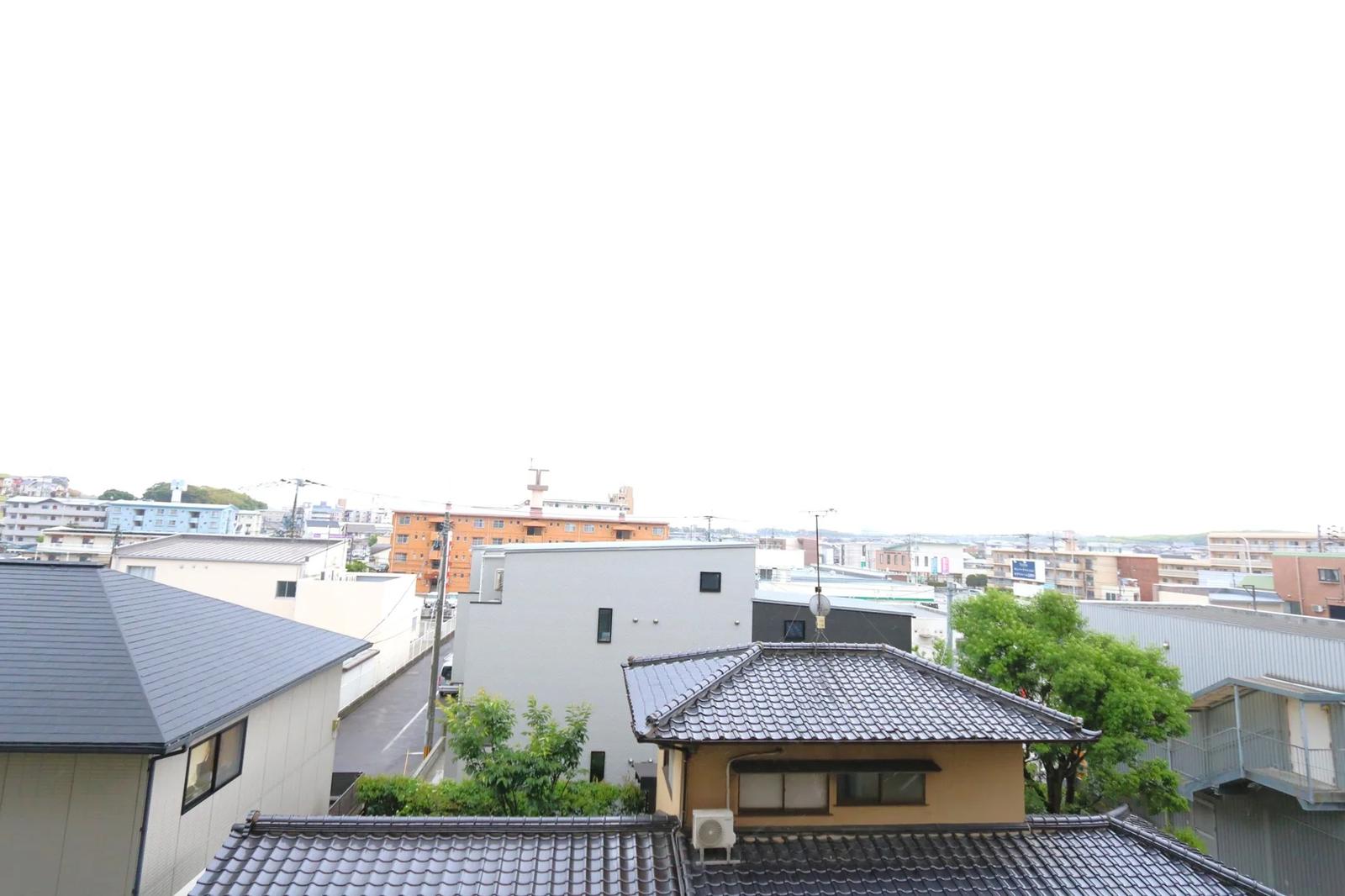 Empire 三苫驛