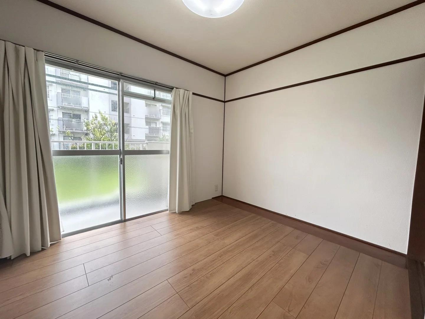 Muromi Danchi Building 1