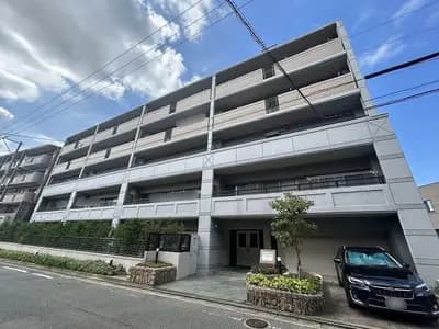 Arthur Muromi River Court