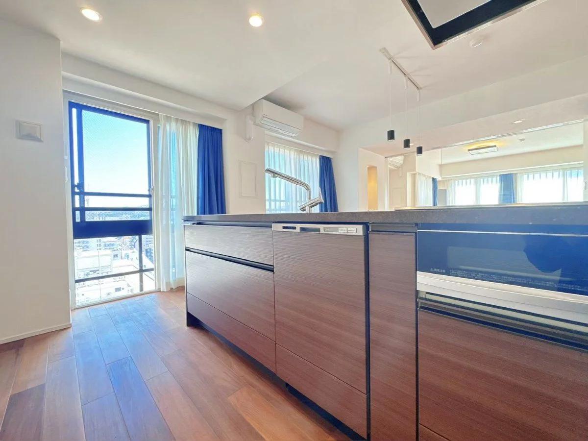 San Livera Prime Tenjin Daimyo Residence