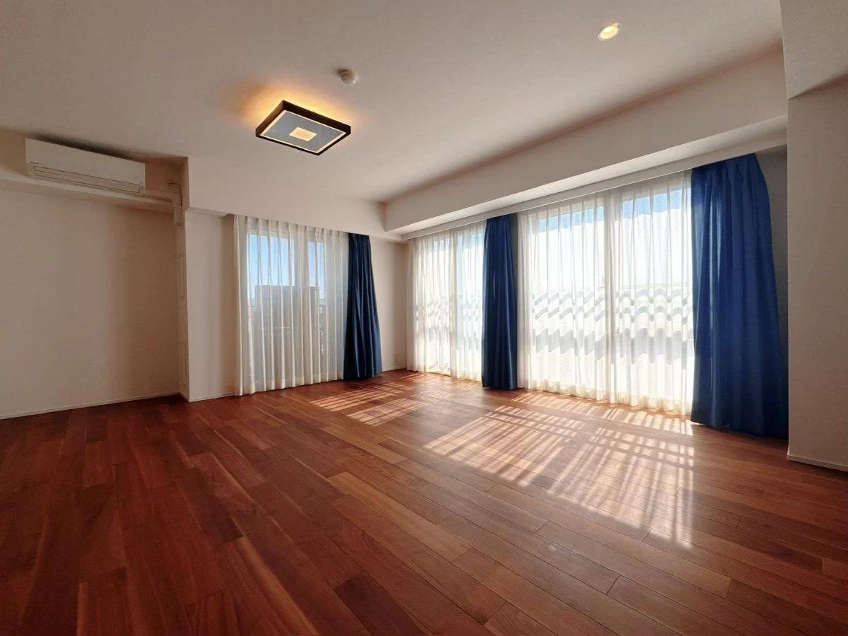 San Livera Prime Tenjin Daimyo Residence