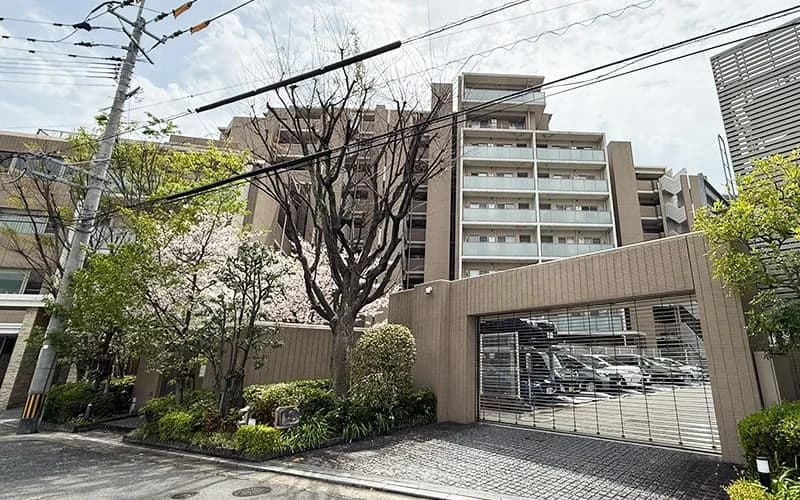 Premist Ohashi West Wing