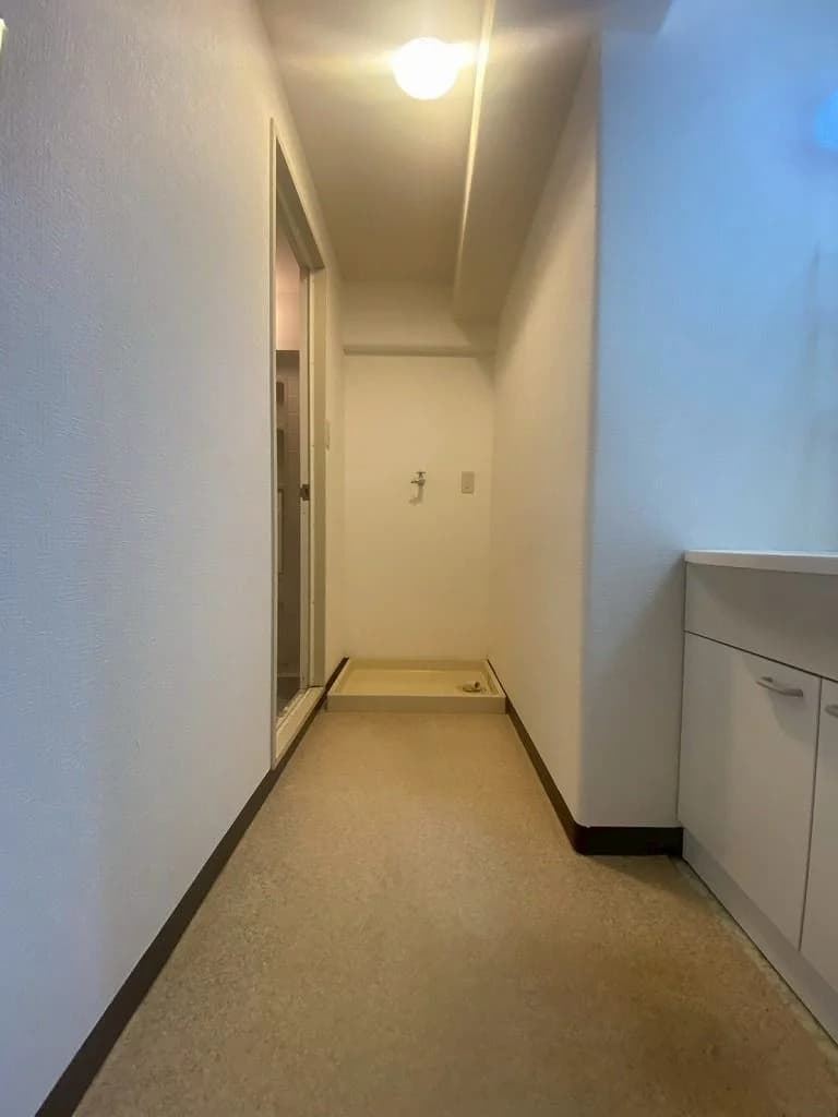 Angel Marinea Court 姪濱 Building 3