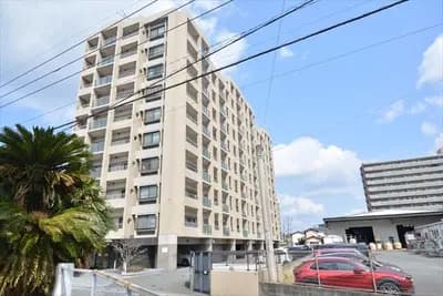 Sungreat Hakozaki Koen Higashi