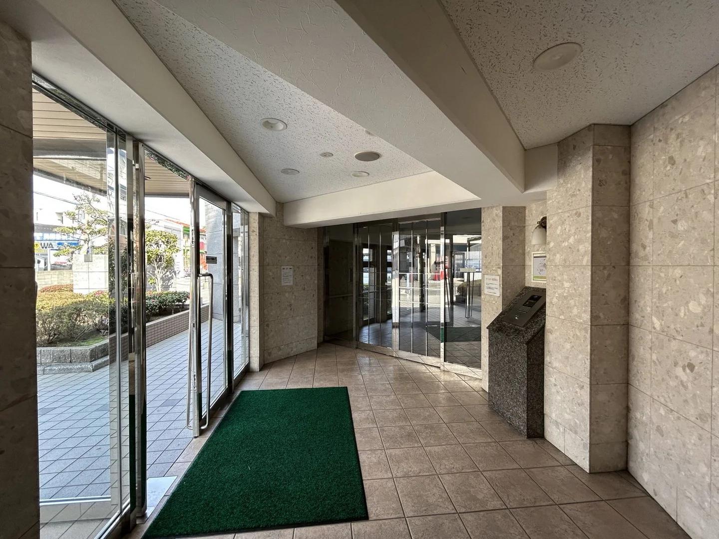 Core Mansion 和白丘Nextage A棟