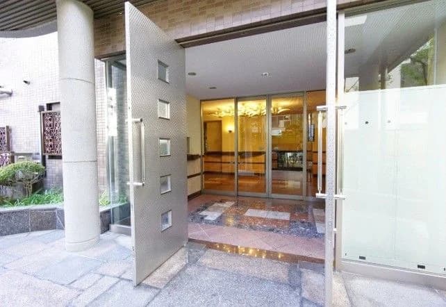 URBAN PALACE AXE大濠