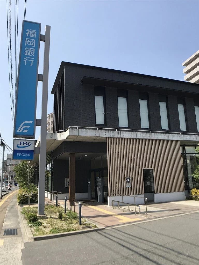 Menuet 前原驛前