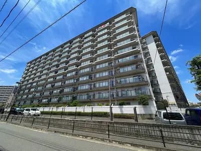 Laurel Heights MinamiFukuoka Building 3