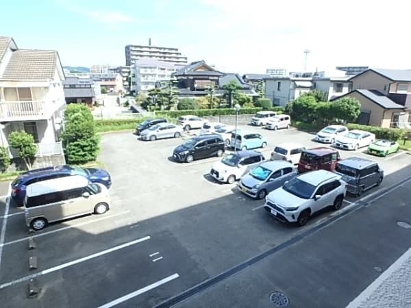 Sky Heights Meinohama Nishi