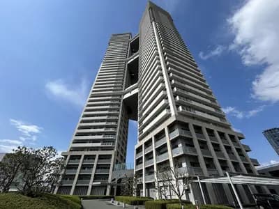 ISLAND TOWER SKY CLUB