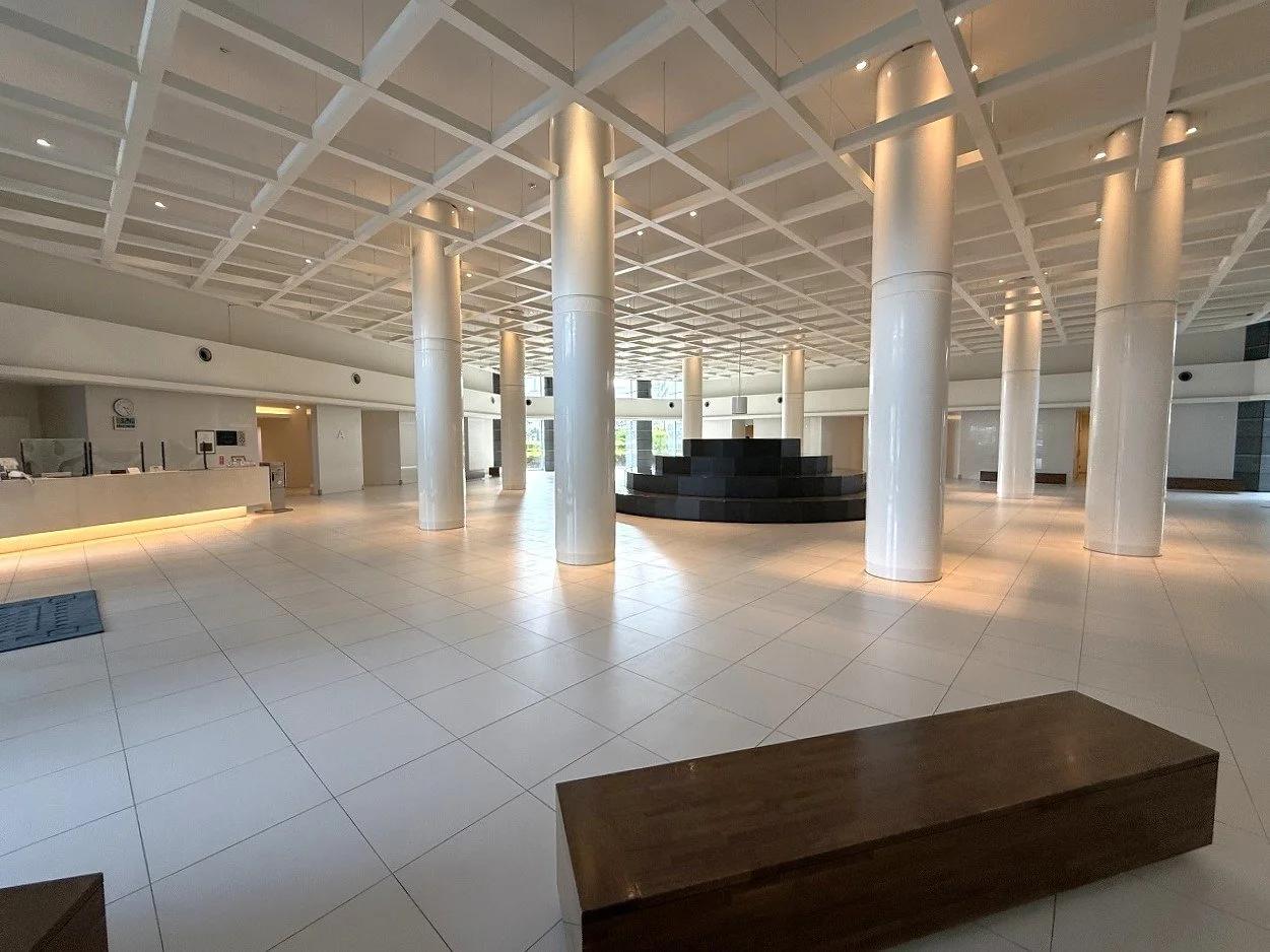 ISLAND TOWER SKY CLUB