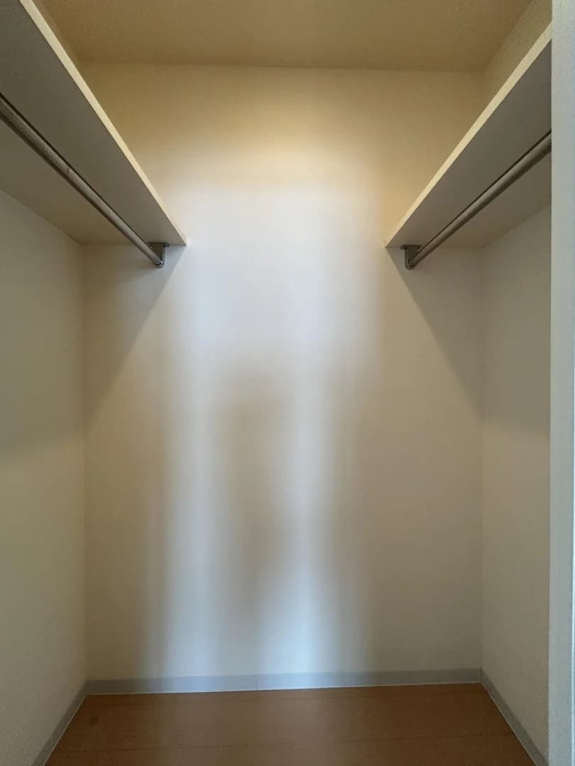 ISLAND TOWER SKY CLUB