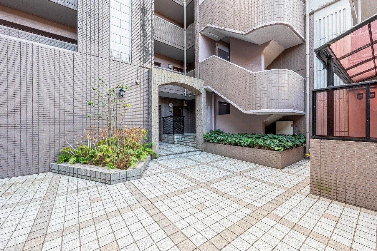 Art Will Akasaka