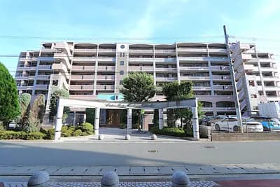 Empire Ruelle 姪浜 Building 1