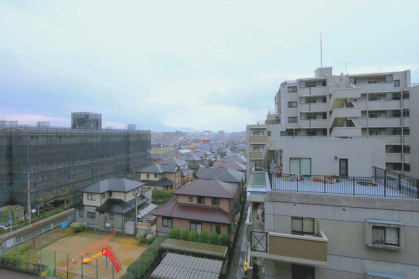 Empire Ruelle 姪浜 Building 1