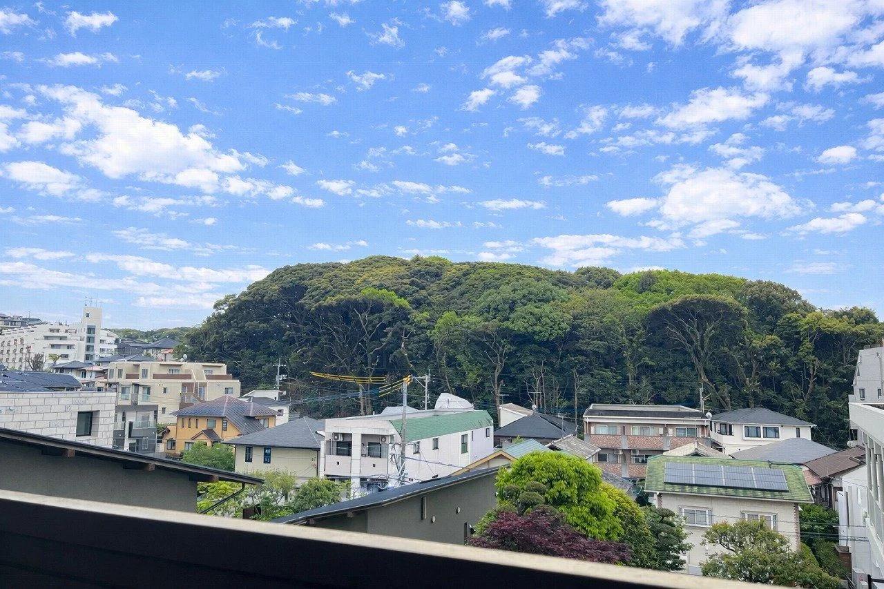 Cosmo Minami Sanso Dori