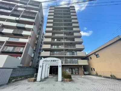Menuet 前原驛前