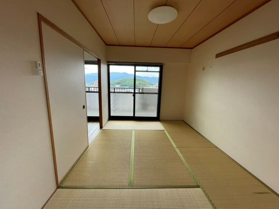 Menuet 前原驛前
