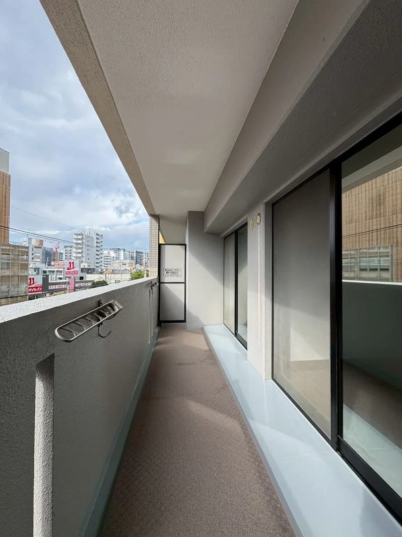Empire 百年橋