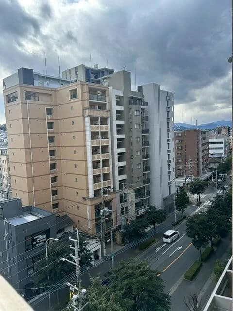 平尾Building