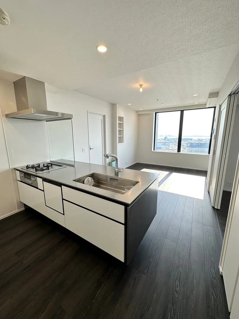 ISLAND CITY OCEAN & FOREST TOWER RESIDENCE WEST