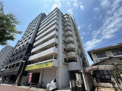 White Palace Hakozaki