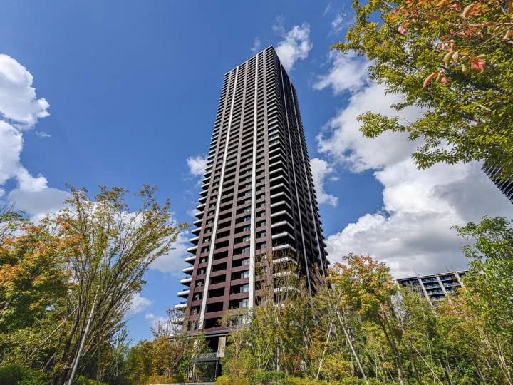 ISLAND CITY OCEAN & FOREST TOWER RESIDENCE WEST