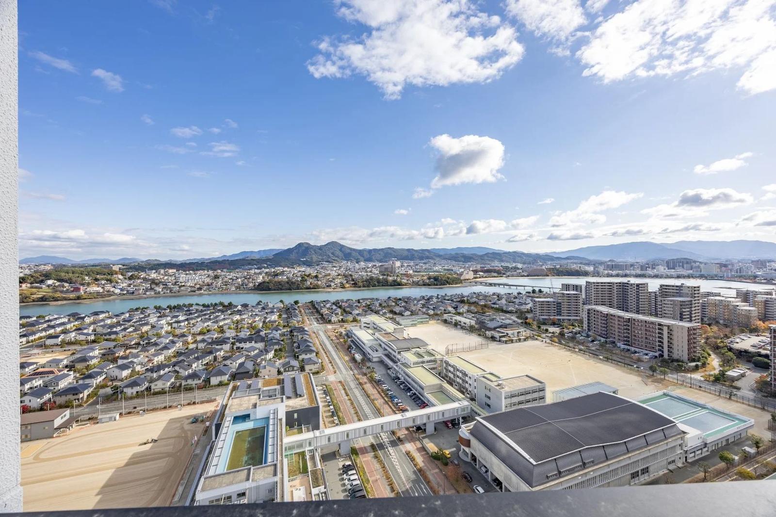 IslandCity Ocean&Forest Tower Residence East