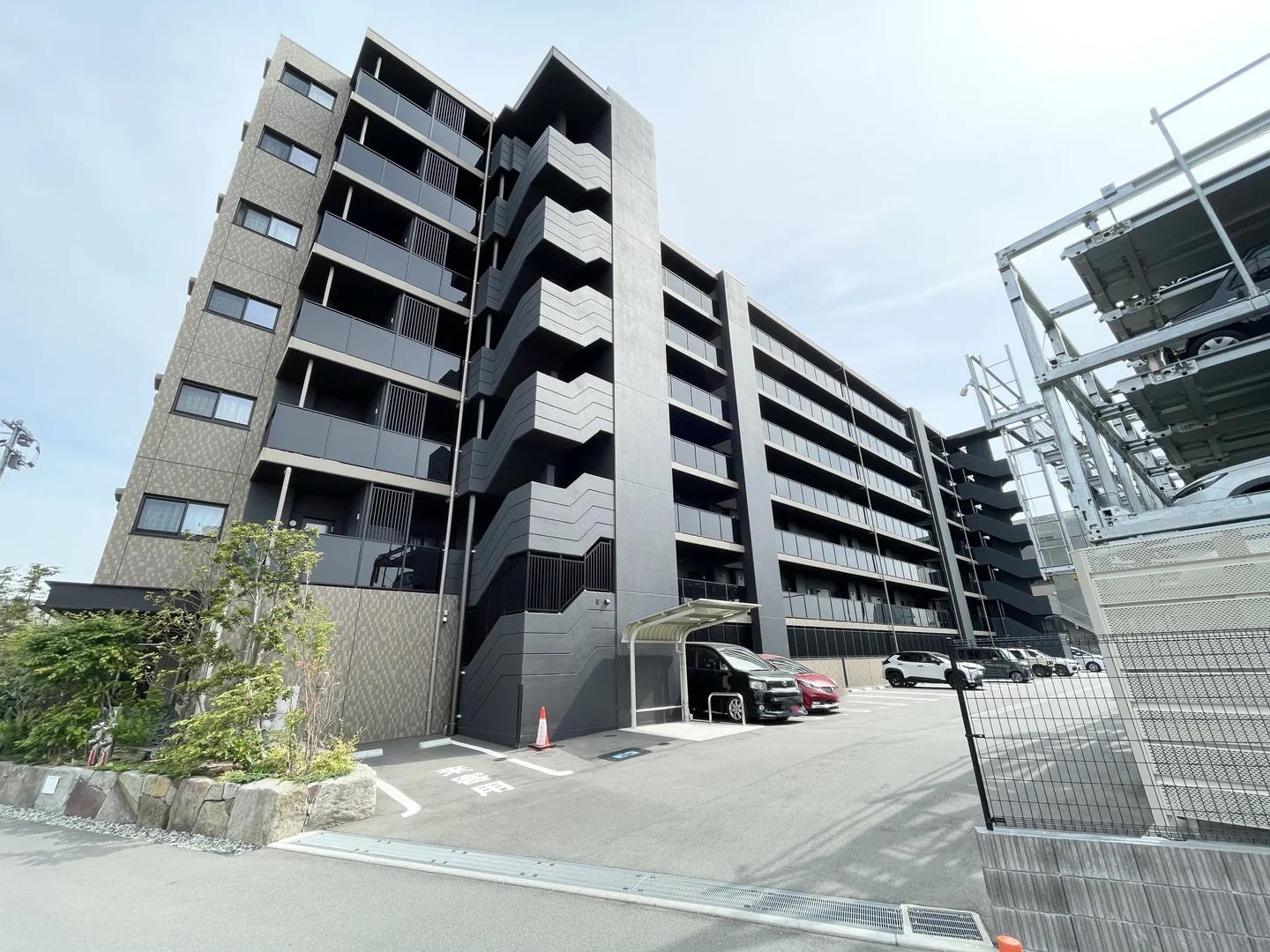Trust Fukuoka-Kukou-Eki Residence