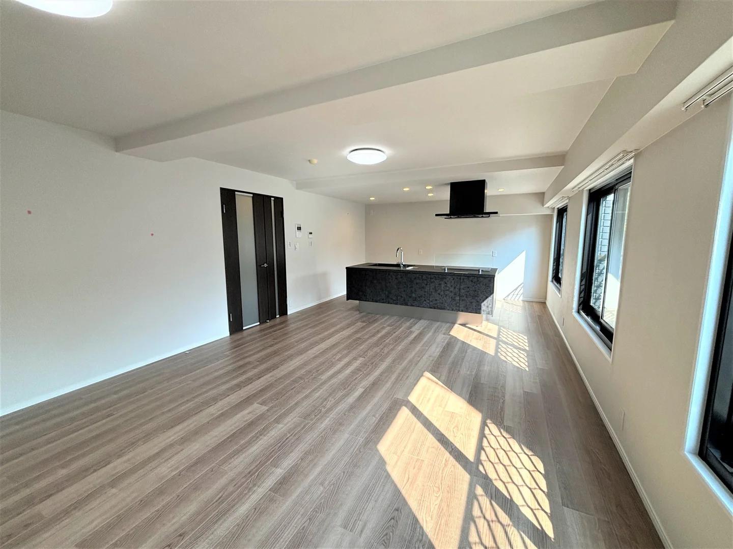Estate Mansion 大濠相場Building