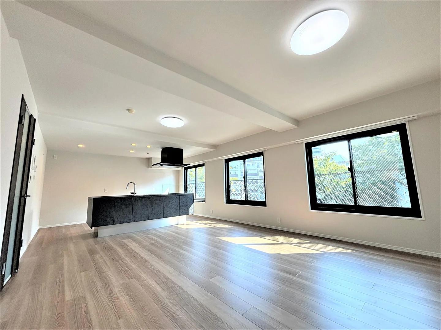 Estate Mansion 大濠相場Building