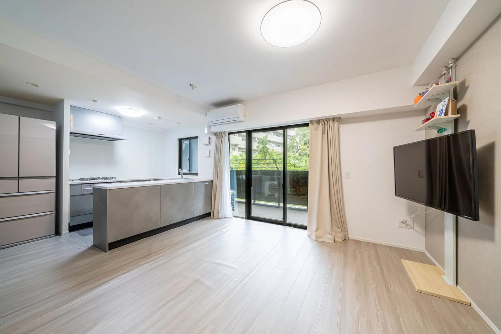 Stance Residence Shokubutsu-en Gaien Hills