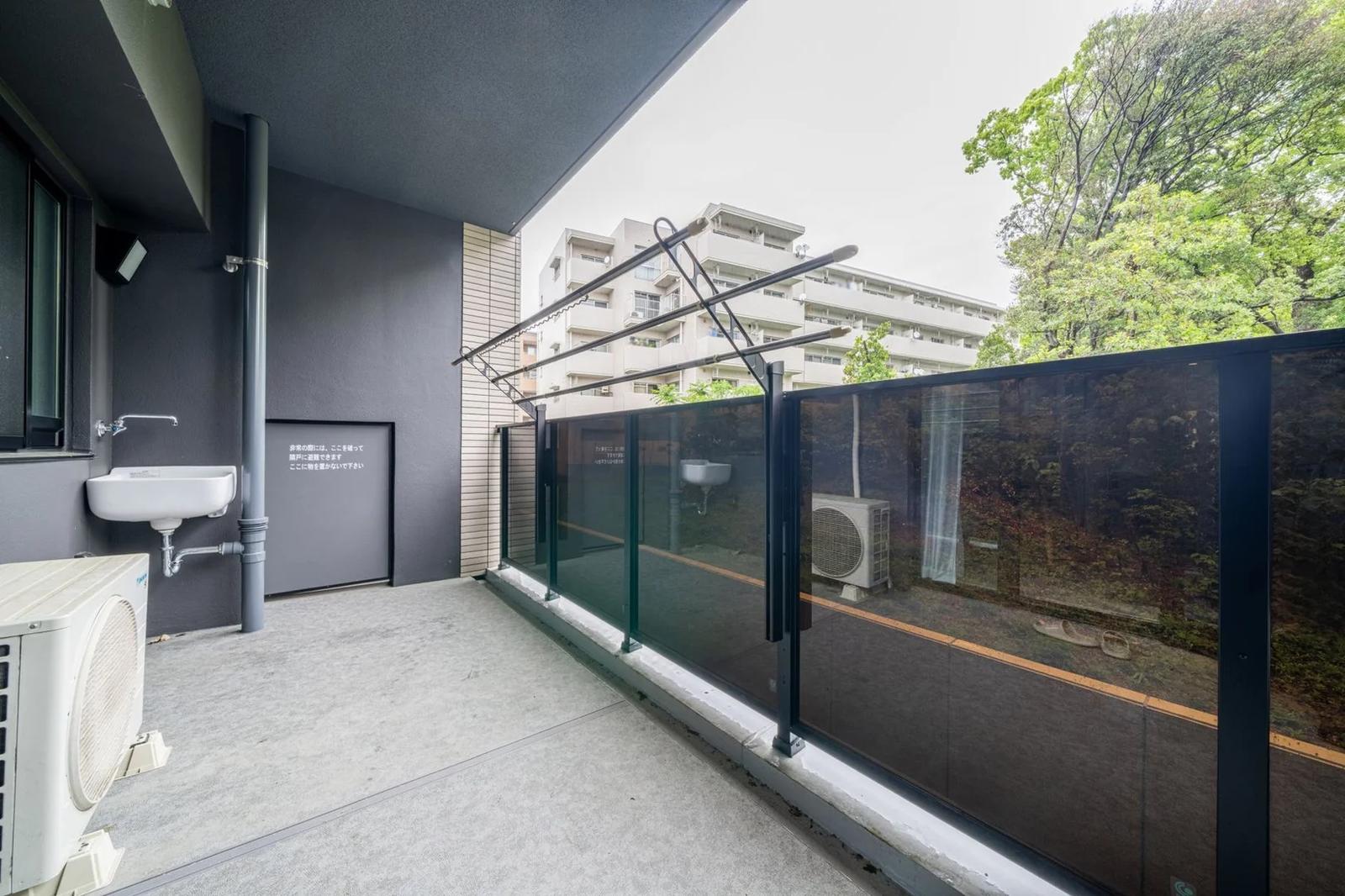 Stance Residence Shokubutsu-en Gaien Hills