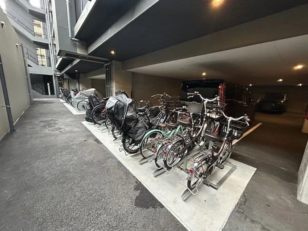 Stance Residence Shokubutsu-en Gaien Hills