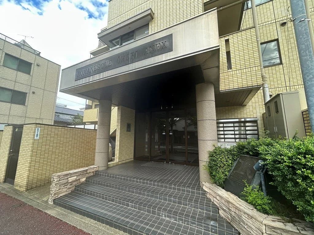 Romanesque Ohori Annex