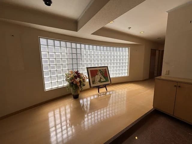 Royal Mansion Ropponmatsu