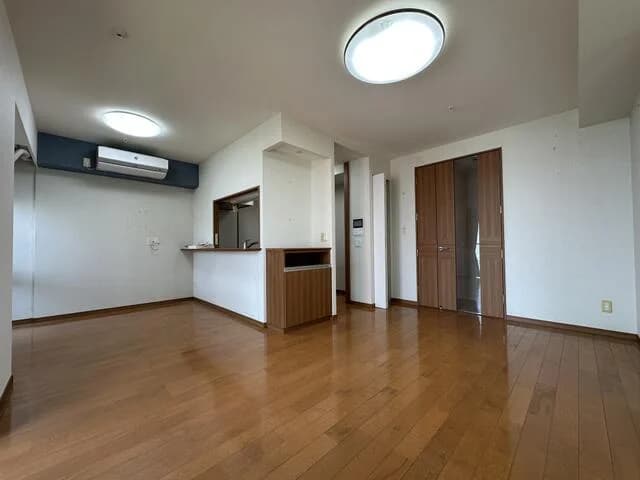 ISLAND TOWER SKY CLUB A棟