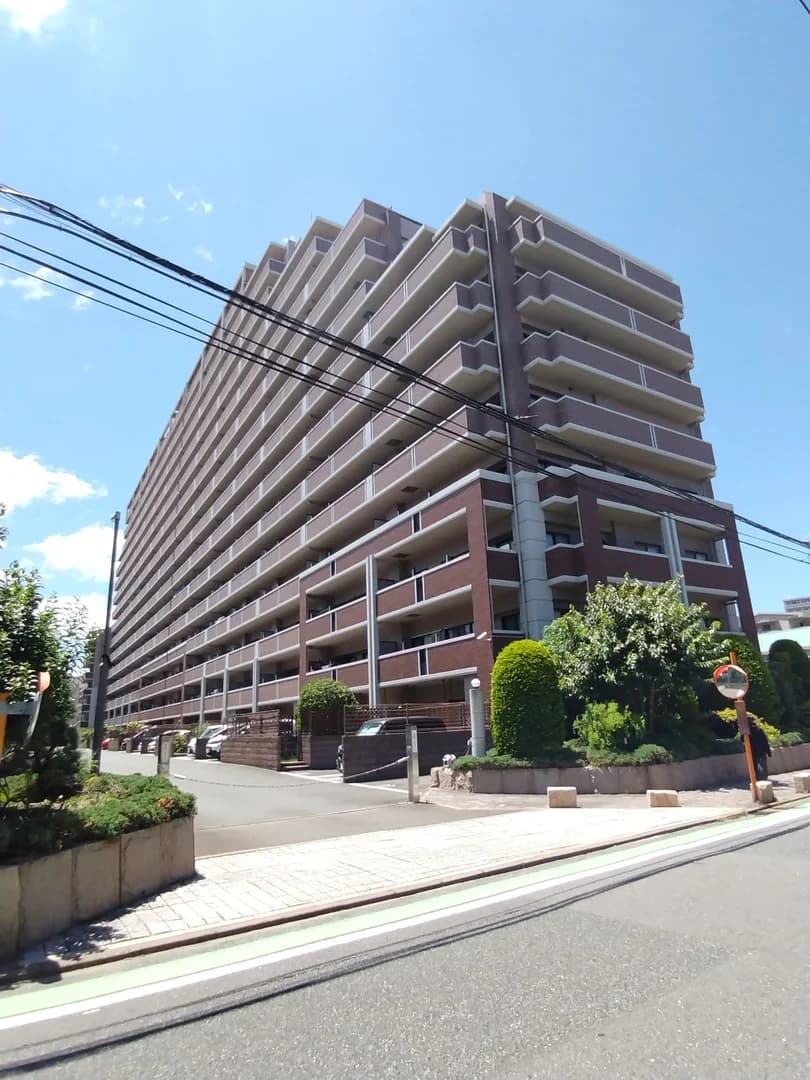 Empire 馬出九大病院前