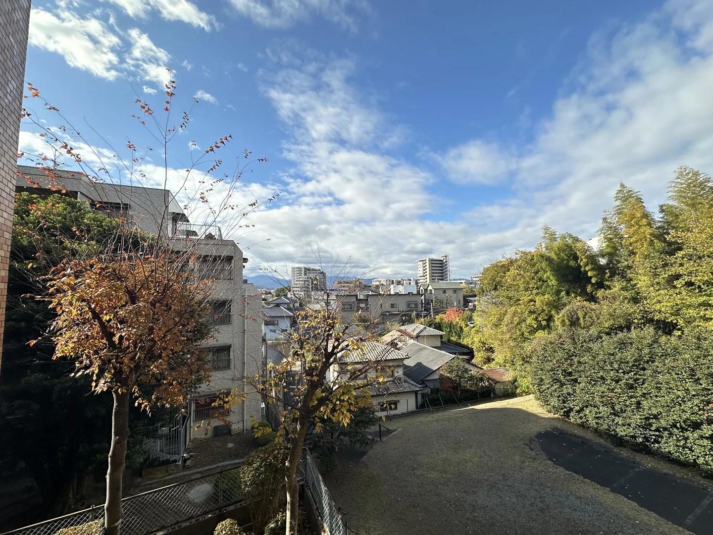 Jewel Minami Koen