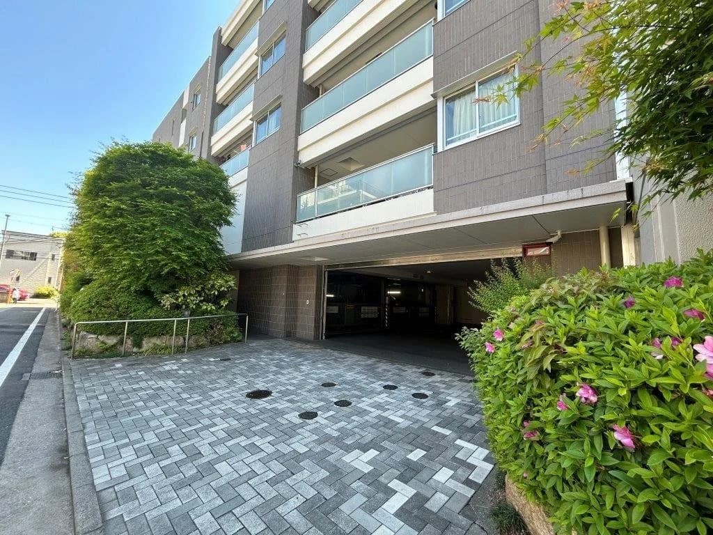 Grand Maison 淨水 Building 2