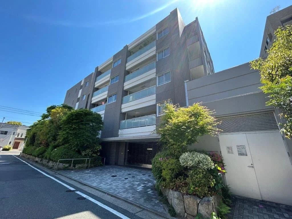 Grand Maison 淨水 Building 2